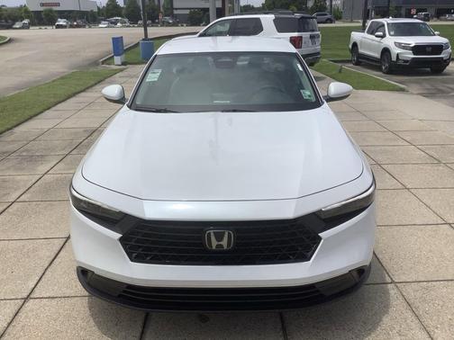 Platinum White Pearl 2026 Honda Accord LX 1.5T