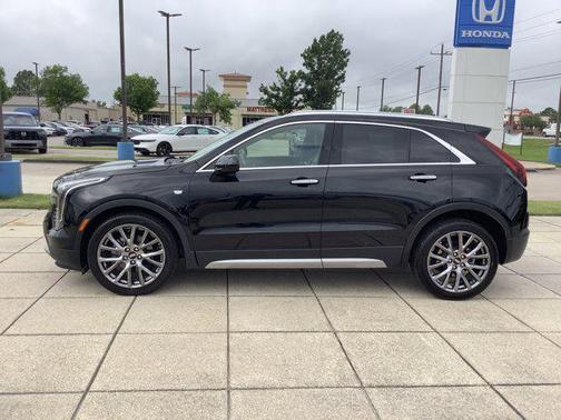 Stellar Black Metallic 2019 Cadillac XT4 Premium Luxury
