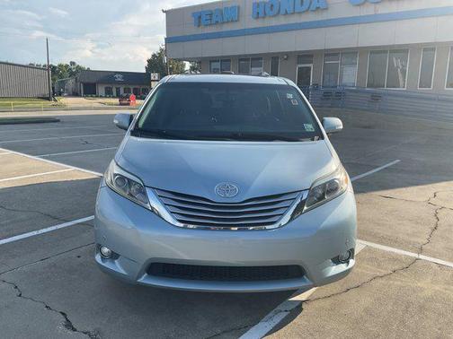 2017 Toyota Sienna Limited