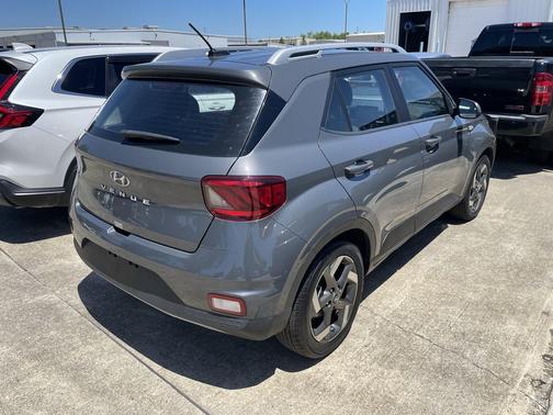 Ecotronic Gray 2025 Hyundai VENUE SEL