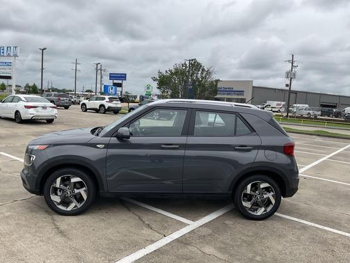 Ecotronic Gray 2025 Hyundai VENUE SEL