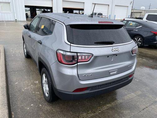 2022 Jeep Compass Sport