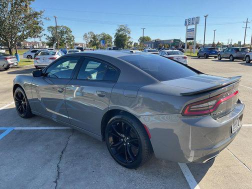 2018 Dodge Charger SXT