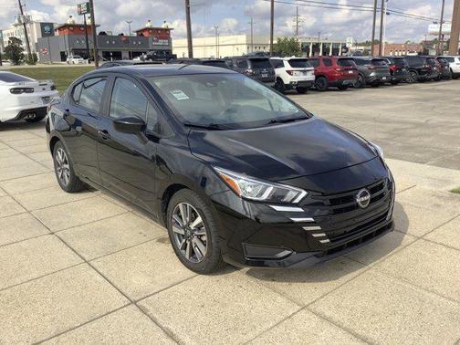 2023 Nissan Versa 1.6 SV