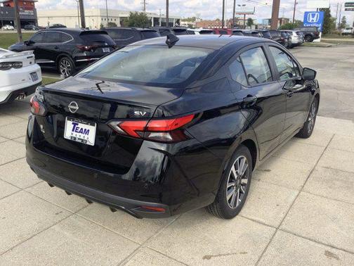 2023 Nissan Versa 1.6 SV