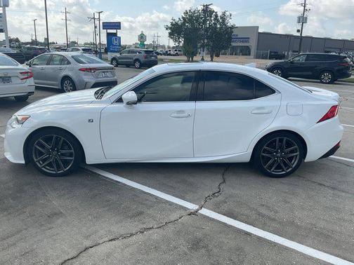 2015 Lexus IS 250 Crafted Line