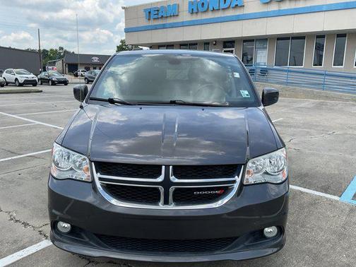 Granite Pearlcoat 2019 Dodge Grand Caravan SXT