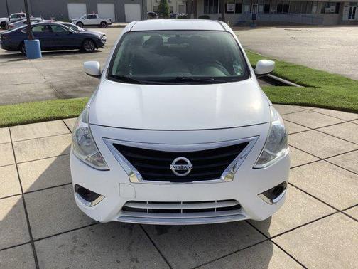 2018 Nissan Versa 1.6 SV