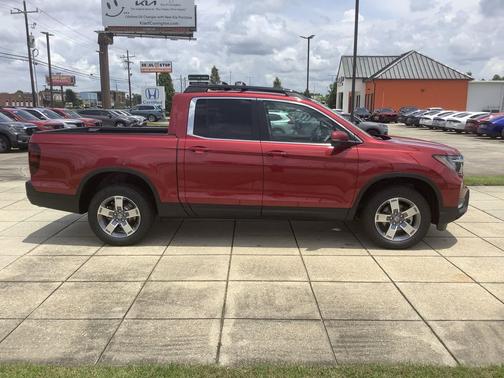 Radiant Red Metallic II 2026 Honda Ridgeline RTL