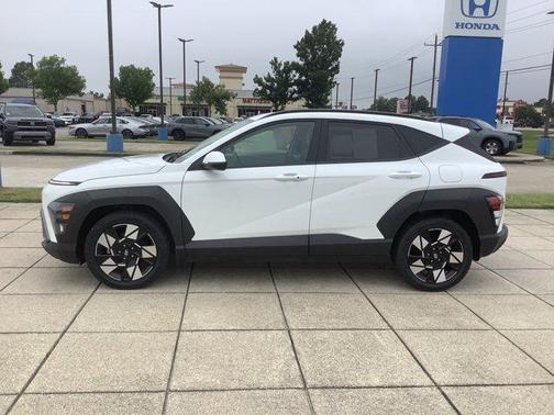 Atlas White 2024 Hyundai KONA SEL