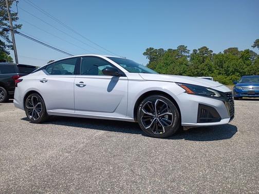 Gray 2024 Nissan Altima 2.5 SR