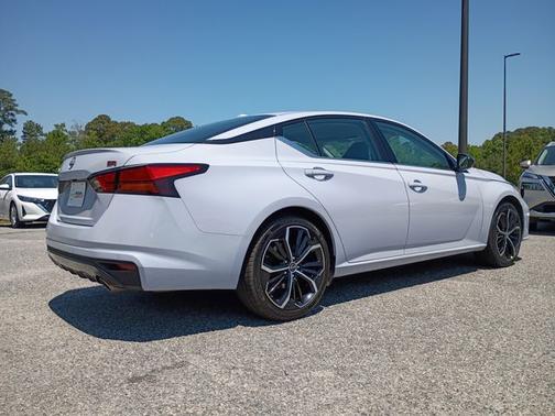 Gray 2024 Nissan Altima 2.5 SR