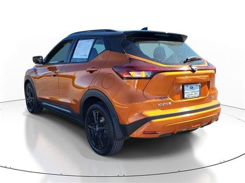 2023 Nissan Kicks SR