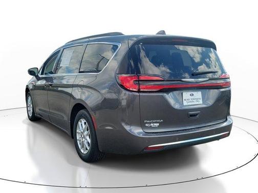 2022 Chrysler Pacifica Touring-L