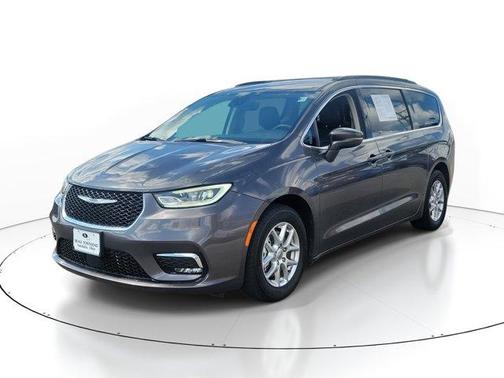 2022 Chrysler Pacifica Touring-L