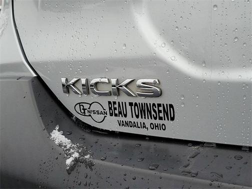 2020 Nissan Kicks SV