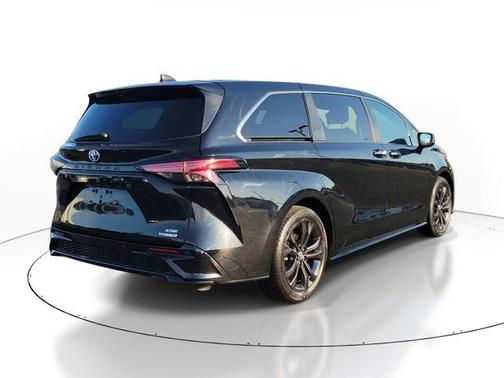 2023 Toyota Sienna XSE