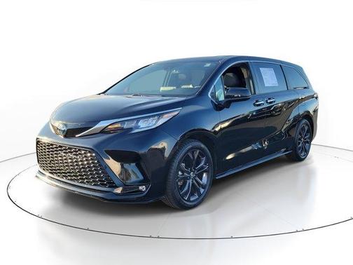 2023 Toyota Sienna XSE
