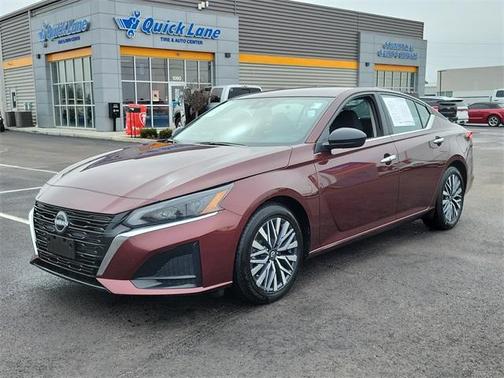 2025 Nissan Altima SV