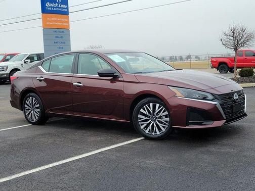 2025 Nissan Altima SV