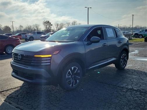 2025 Nissan Kicks SV