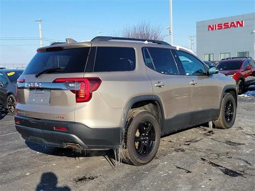2022 GMC Acadia AT4