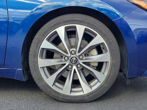 2023 Nissan Maxima Platinum