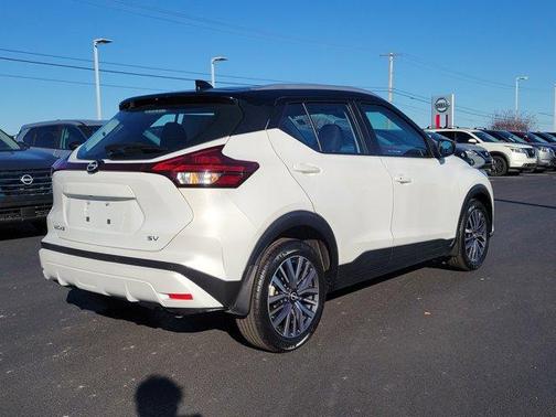 2023 Nissan Kicks SV