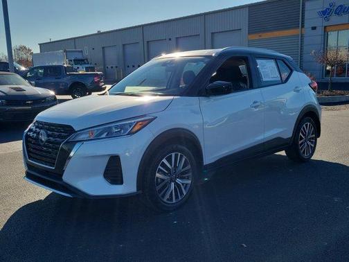 2023 Nissan Kicks SV