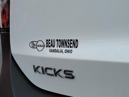 2026 Nissan Kicks SV