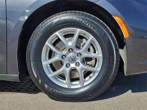 2022 Chrysler Pacifica Touring-L