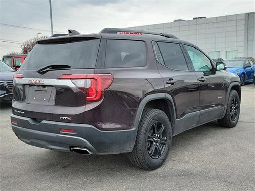 2021 GMC Acadia AT4