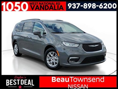 2022 Chrysler Pacifica Touring-L