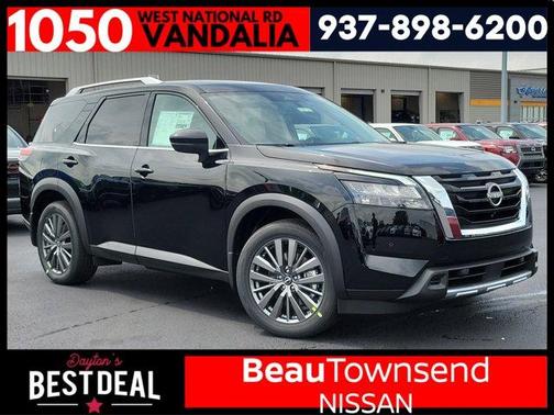 2025 Nissan Pathfinder SL