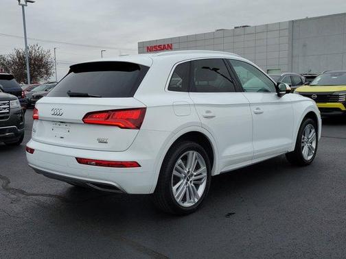 2018 Audi Q5 2.0T Premium Plus