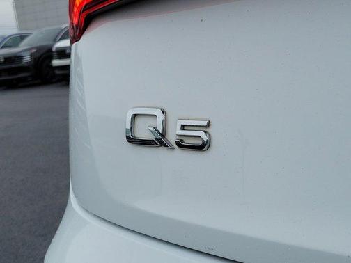 2018 Audi Q5 2.0T Premium Plus