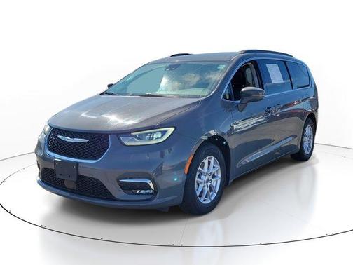 2022 Chrysler Pacifica Touring-L