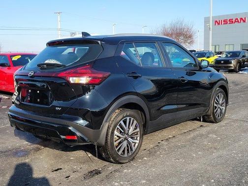 2023 Nissan Kicks SV