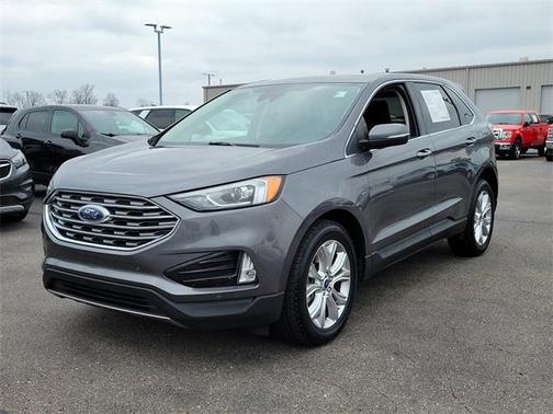 2022 Ford Edge Titanium