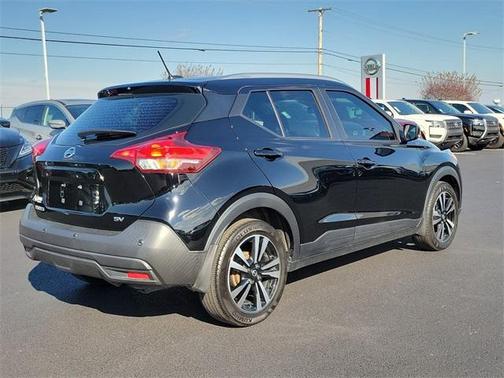 2020 Nissan Kicks SV