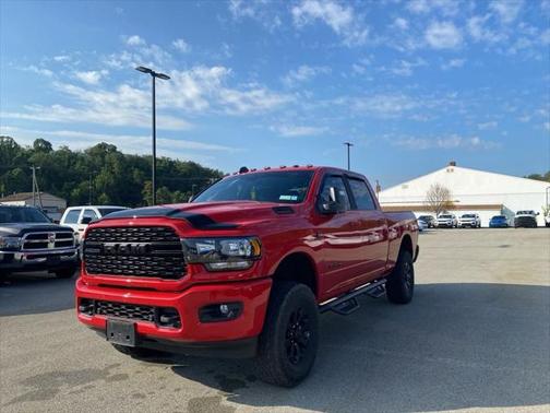 2023 RAM 2500 Big Horn Crew Cab 4x4 64' Box
