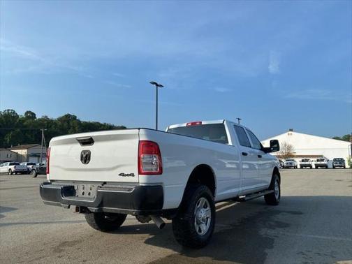 2023 RAM 2500 Tradesman Crew Cab 4x4 8 Box