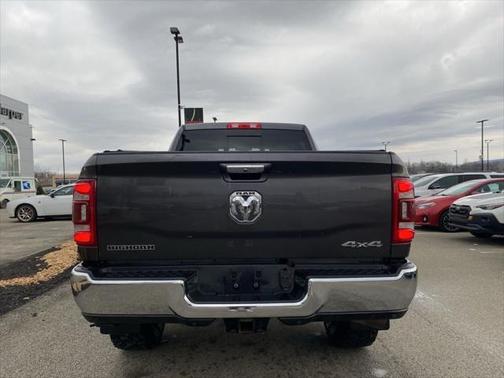 2020 RAM 2500 Big Horn Crew Cab 4X4 64' Box