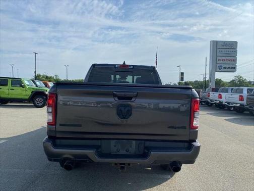 2021 RAM 1500 Big Horn Crew Cab 4x4 57' Box