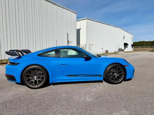 2023 Porsche 911 Carrera T