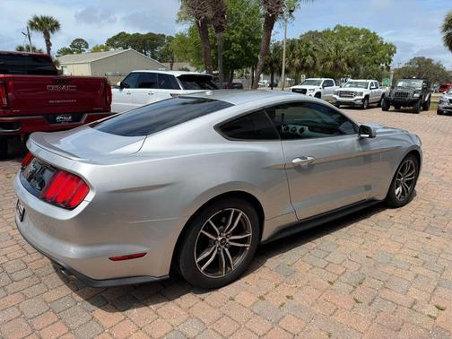 2017 Ford Mustang EcoBoost Premium