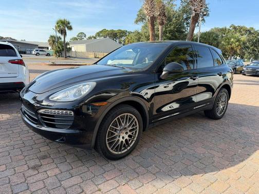 2013 Porsche Cayenne Cayenne