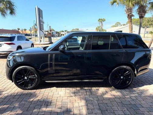 2023 Land Rover Range Rover P400 SE