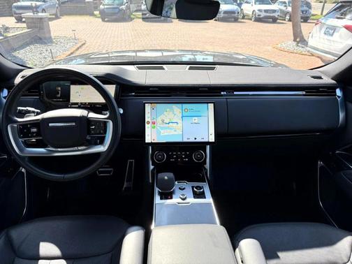 2023 Land Rover Range Rover P400 SE