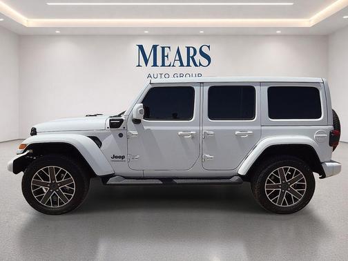 Bright White Clearcoat 2024 Jeep Wrangler 4xe High Altitude